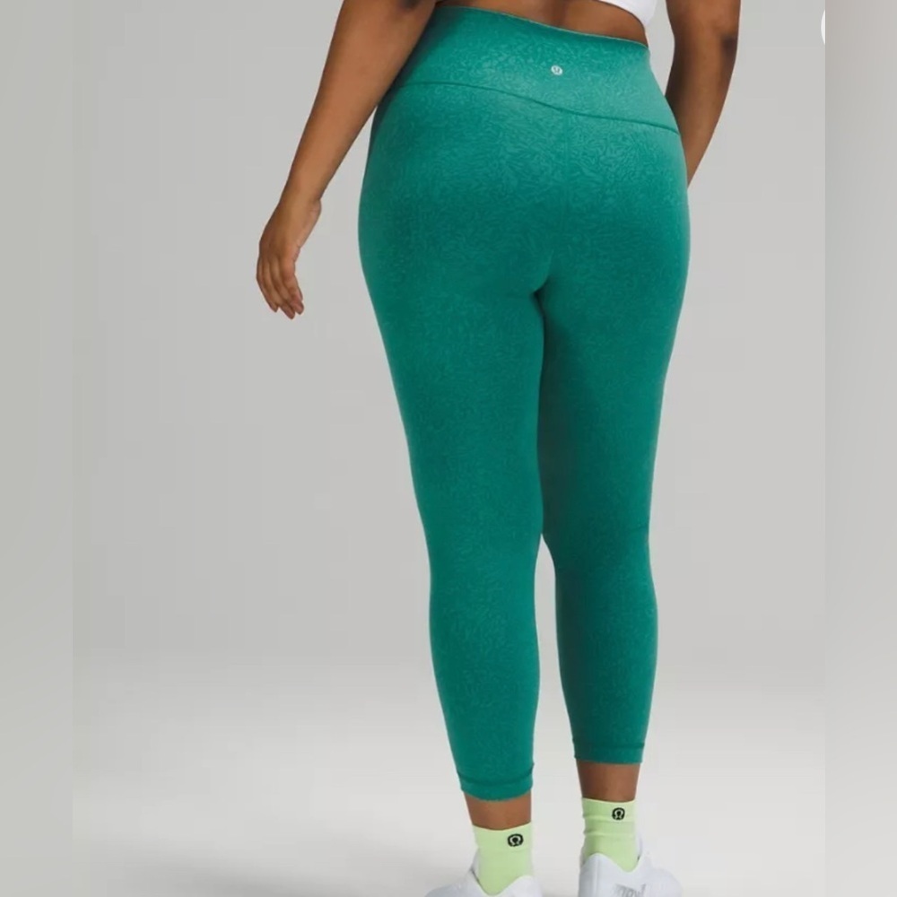 Lululemon Wunder Train high rise crop 23” Crunch Teal Lagoon size 14